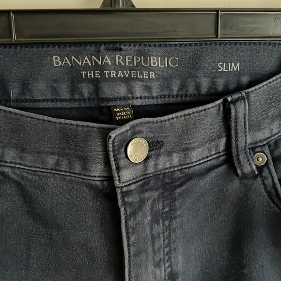 Men’s Banana Republic Traveler pants - Picture 2 of 6
